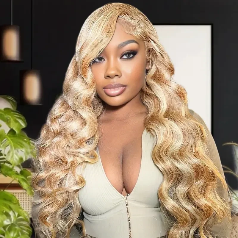 1. Honey_blonde_wig_with_blonde_highlights1